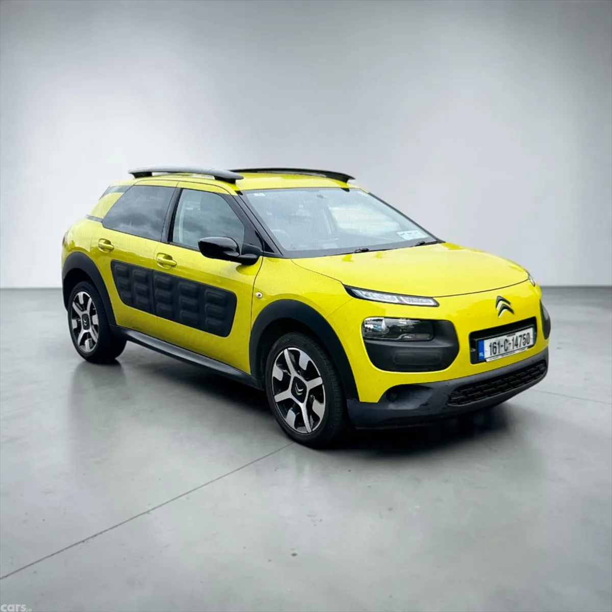 Citroen C4 Cactus Hatchback, Petrol, 2016, Yellow