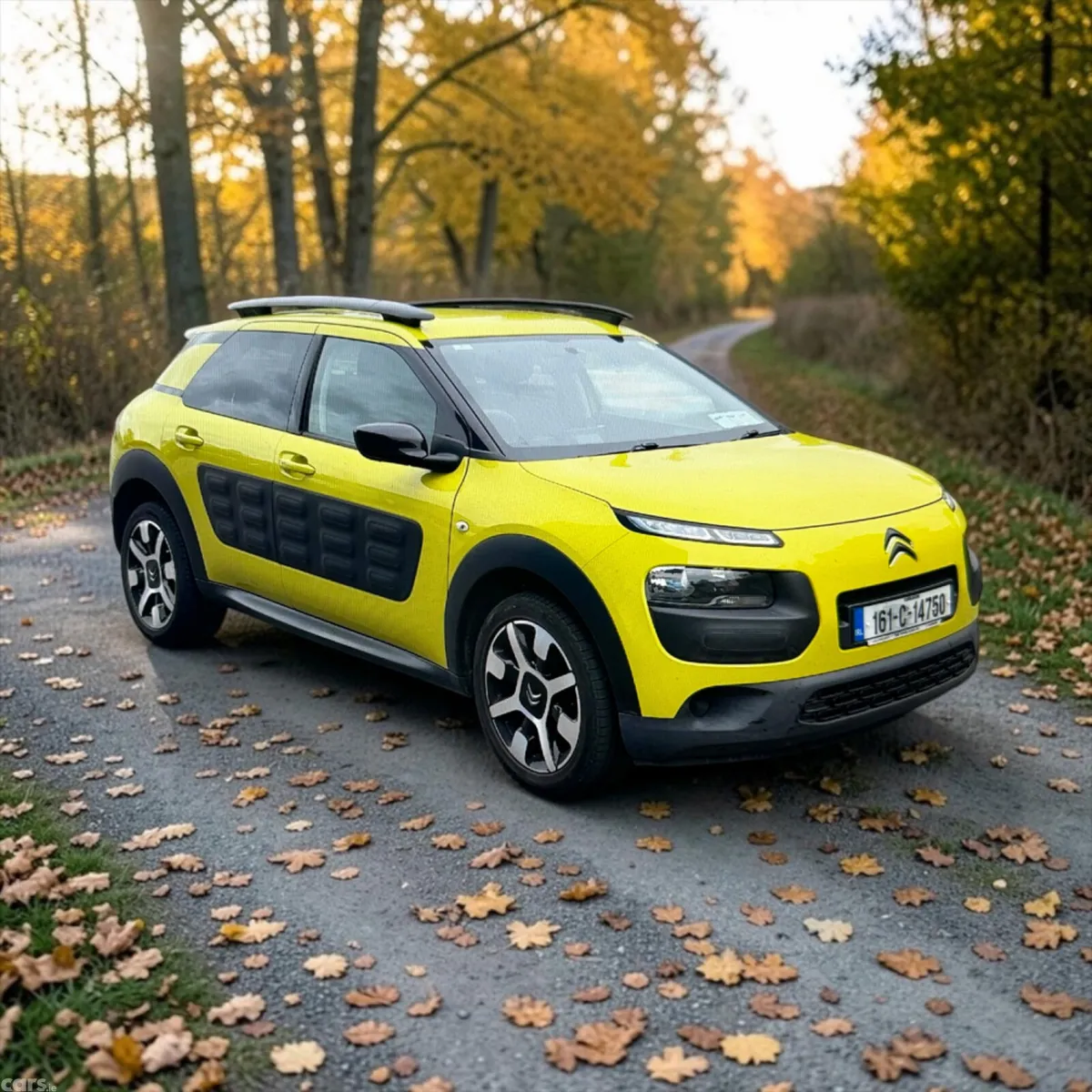 Citroen C4 Cactus Hatchback, Petrol, 2016, Yellow