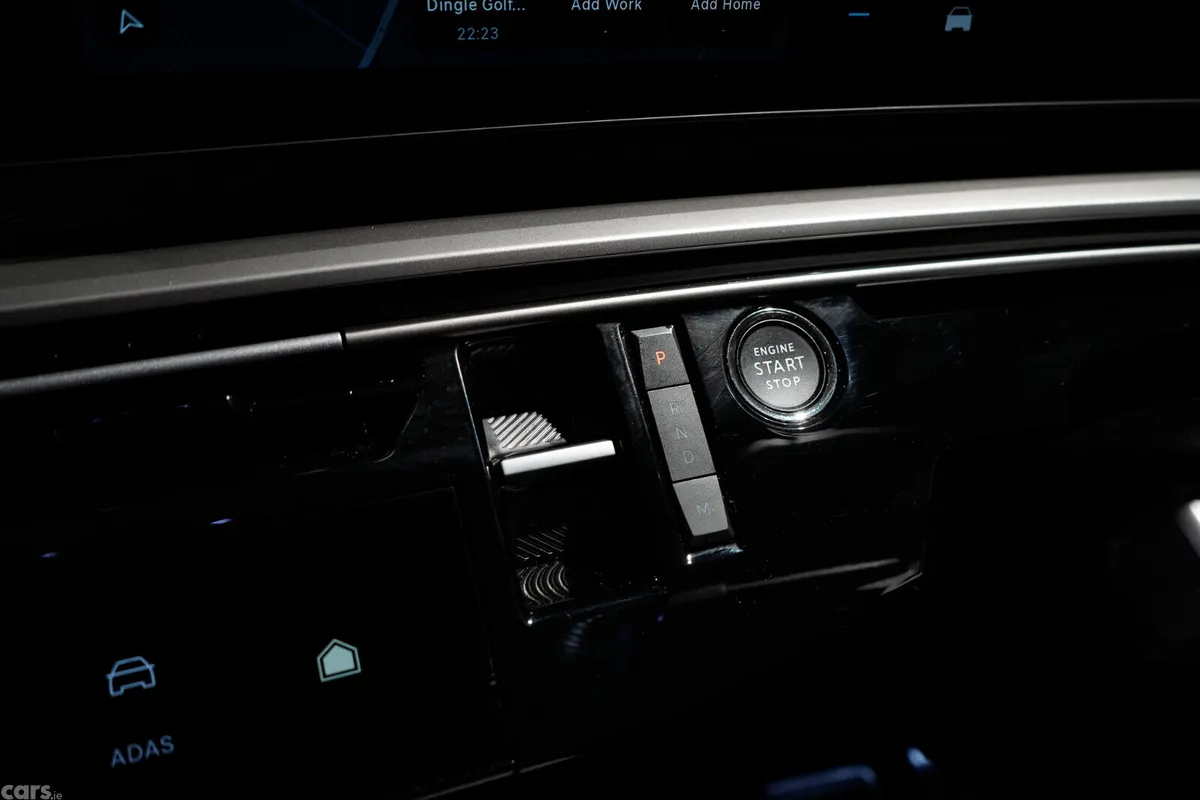 Peugeot 5008 MPV, Petrol Hybrid, 2026, Grey
