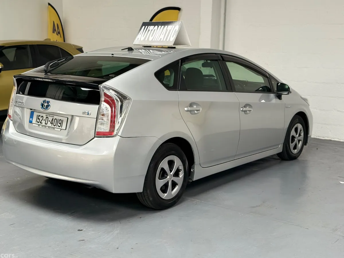 Toyota Prius Hatchback, Petrol Hybrid, 2015, Silver