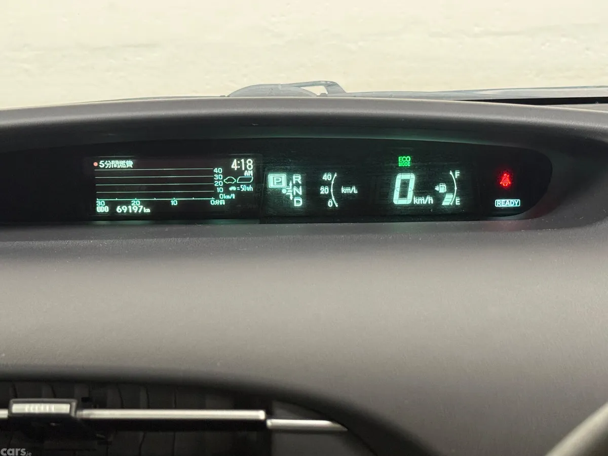 Toyota Prius Hatchback, Petrol Hybrid, 2015, Silver