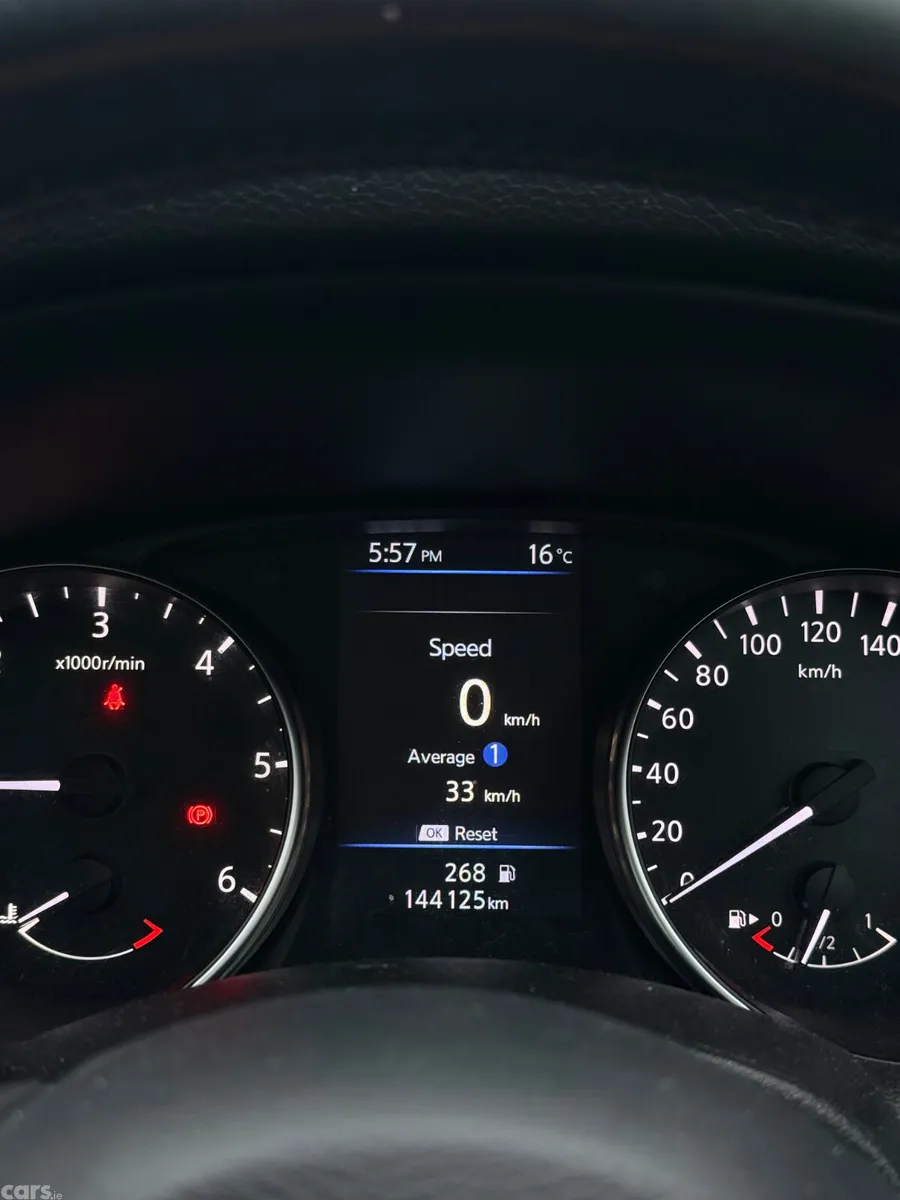 Nissan Qashqai MPV, Diesel, 2019, Grey
