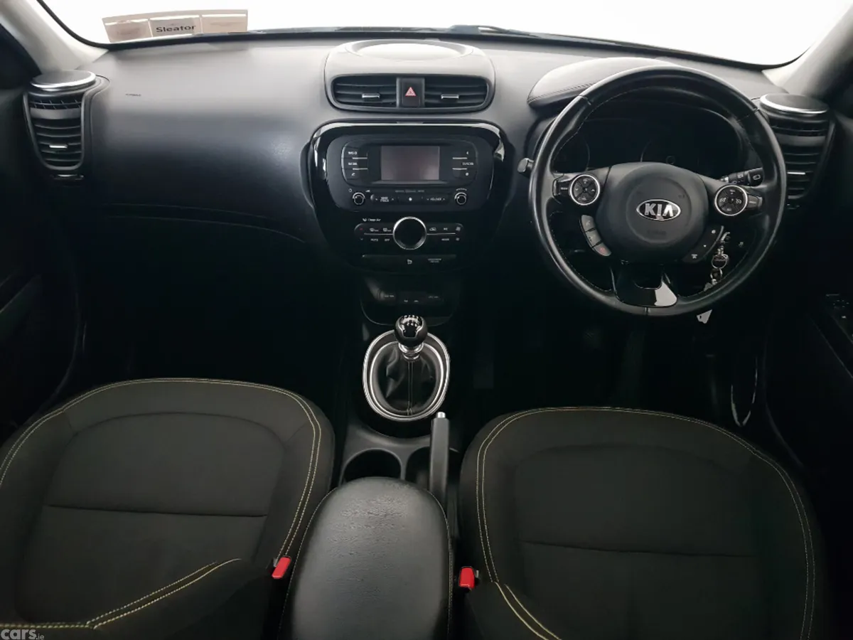 Kia Soul Hatchback, Diesel, 2015, Brown