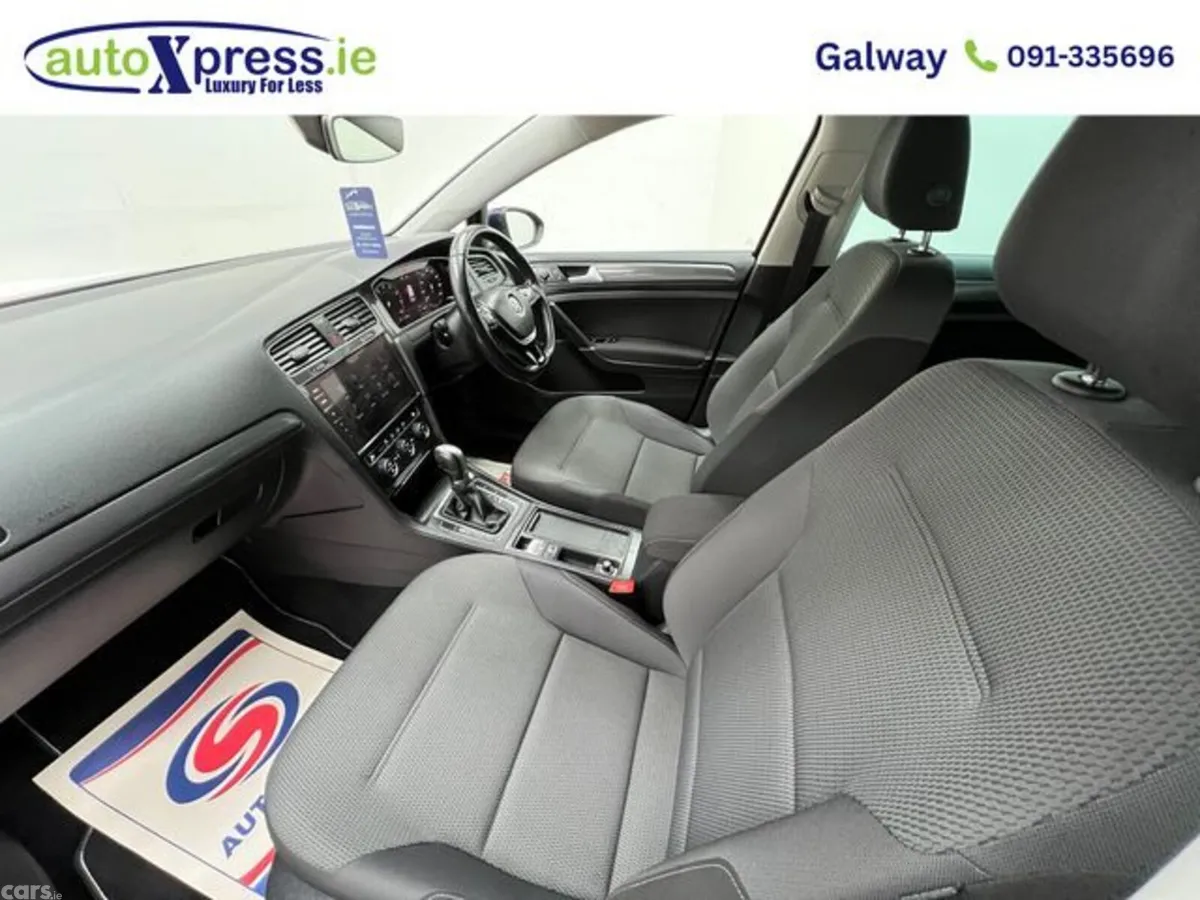 Volkswagen Golf Estate, Petrol, 2019, Blue