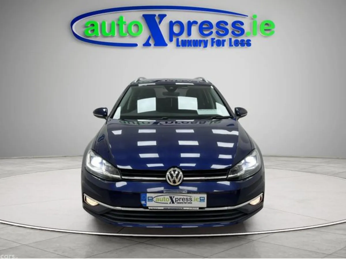 Volkswagen Golf Estate, Petrol, 2019, Blue