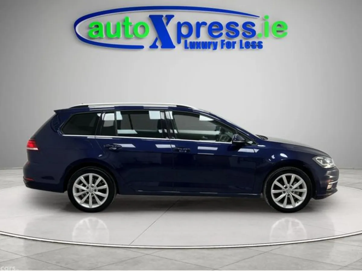 Volkswagen Golf Estate, Petrol, 2019, Blue