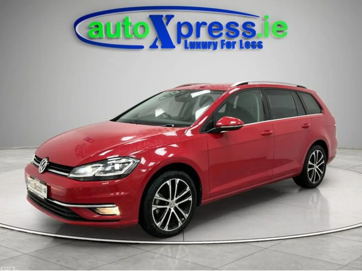 Volkswagen Golf Estate, Petrol, 2020, Red