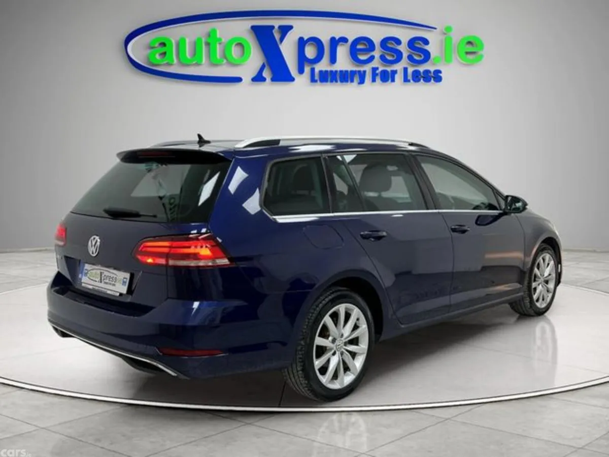 Volkswagen Golf Estate, Petrol, 2019, Blue