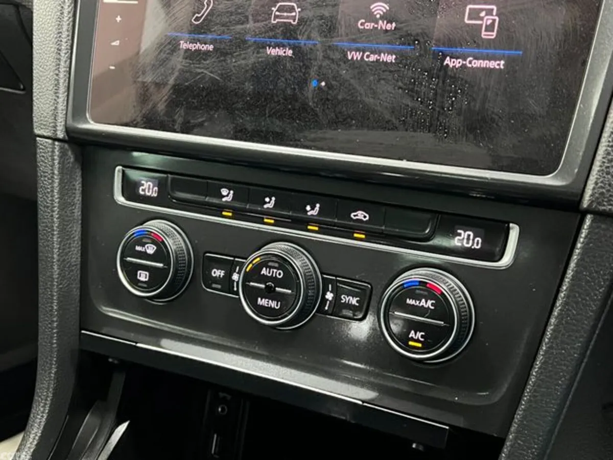 Volkswagen Golf Estate, Petrol, 2019, Blue
