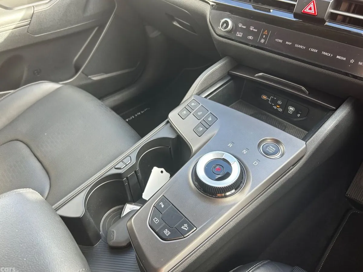 Kia Sportage SUV, Petrol Hybrid, 2026, Red