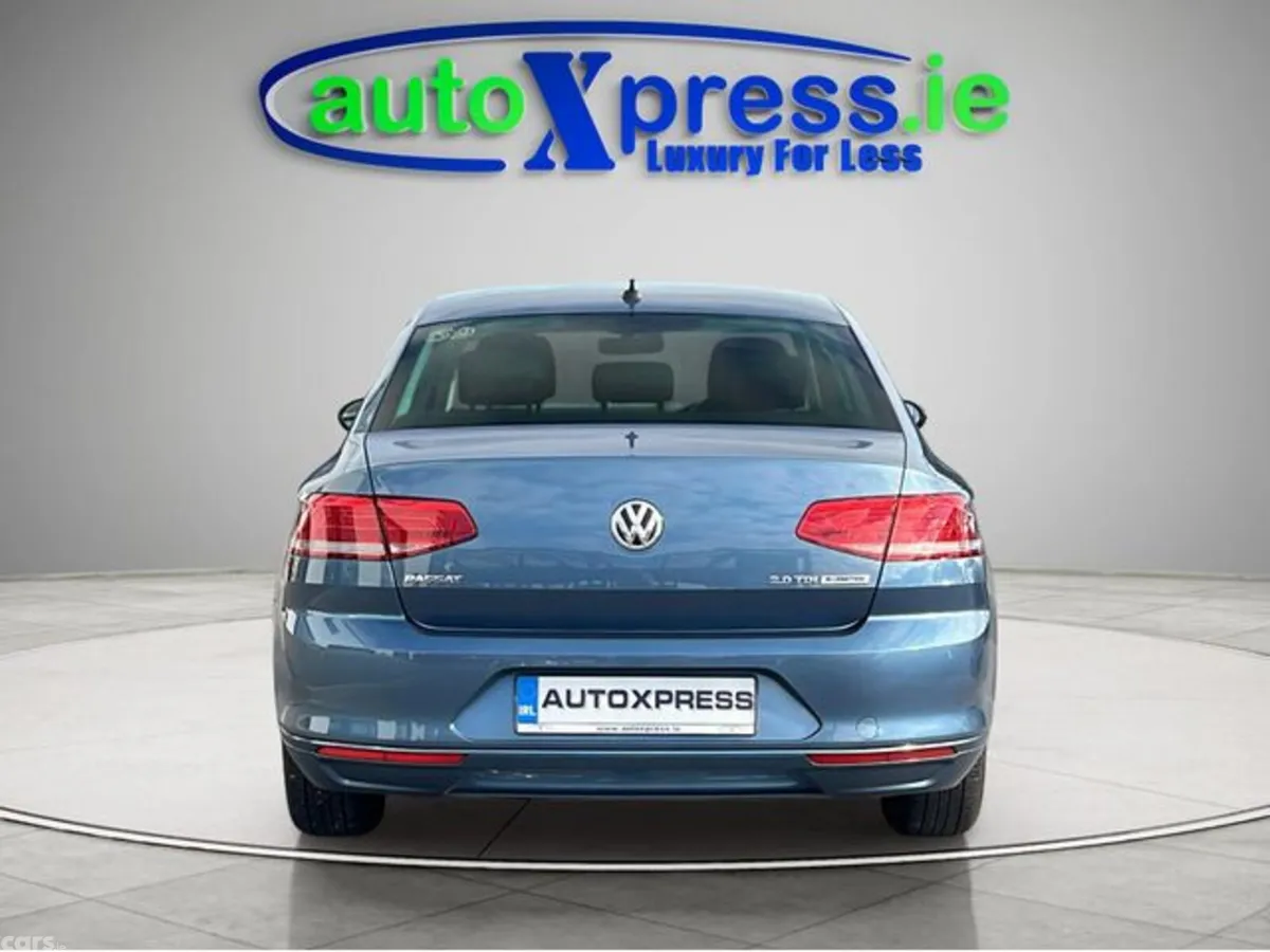 Volkswagen Passat Saloon, Diesel, 2017, Blue