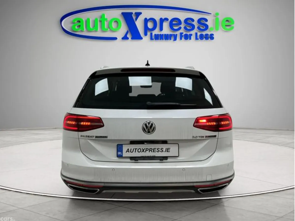 Volkswagen Passat Estate, Diesel, 2020, White