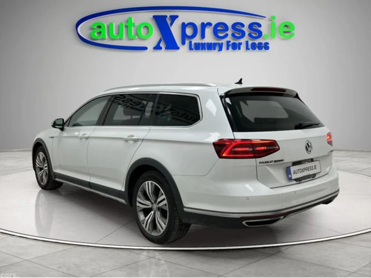 Volkswagen Passat Estate, Diesel, 2020, White