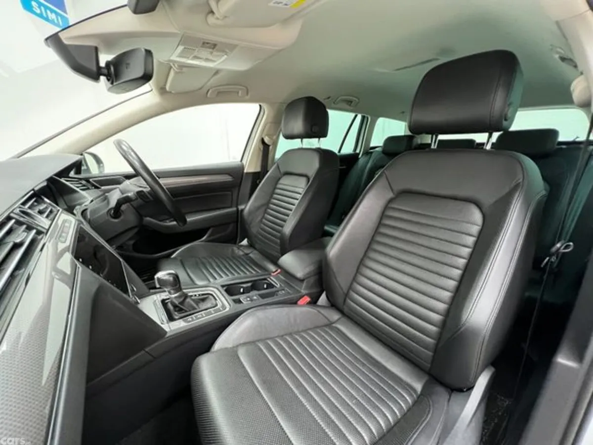 Volkswagen Passat Estate, Diesel, 2020, White
