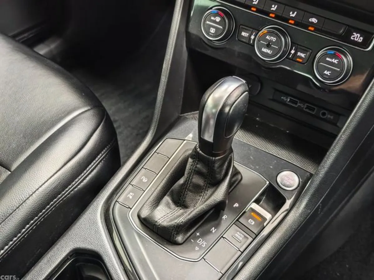 Volkswagen Tiguan SUV, Petrol, 2020, Black