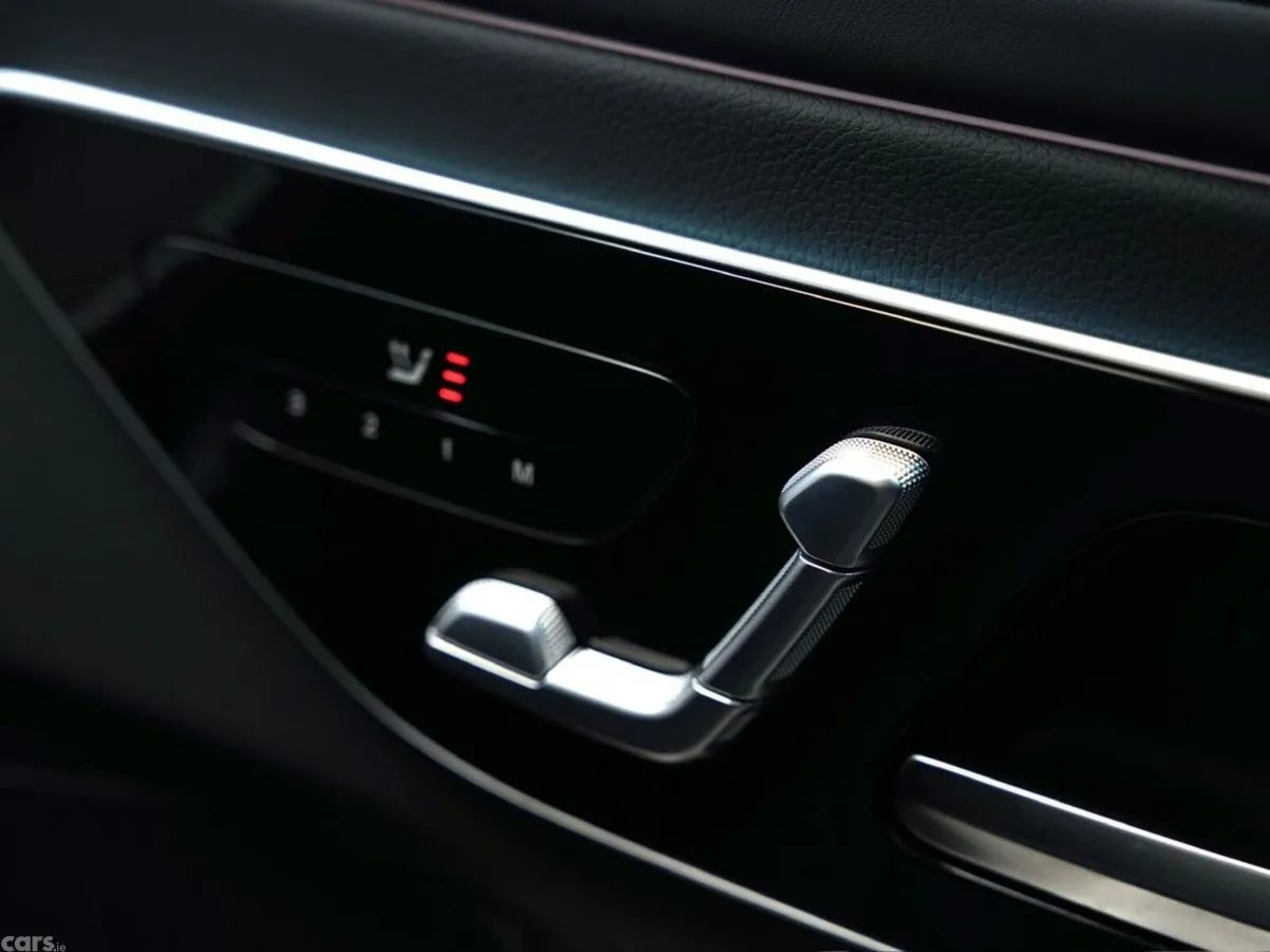 Mercedes-Benz CLE Coupe, Petrol Plug-in Hybrid, 2025, Grey