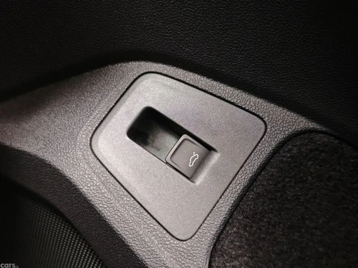 Volkswagen Tiguan SUV, Petrol, 2020, Black