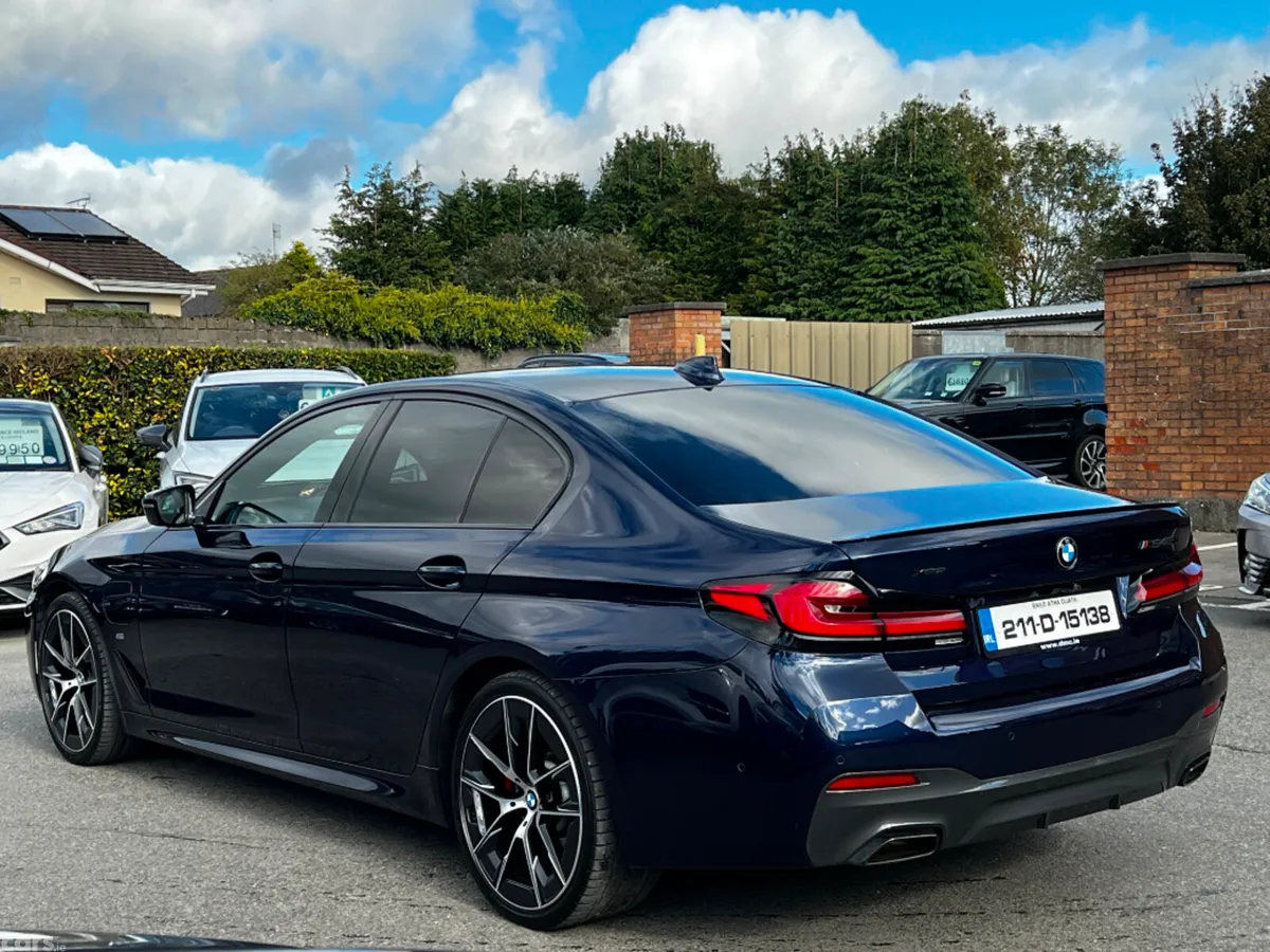 BMW 5-Series Saloon, Petrol Plug-in Hybrid, 2021, Blue