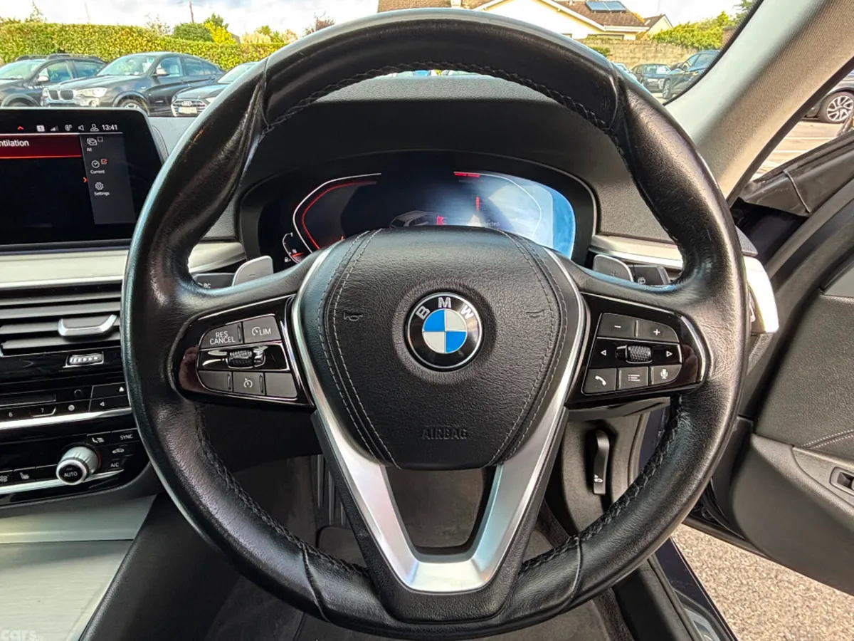 BMW 5-Series Estate, Petrol, 2020, Blue