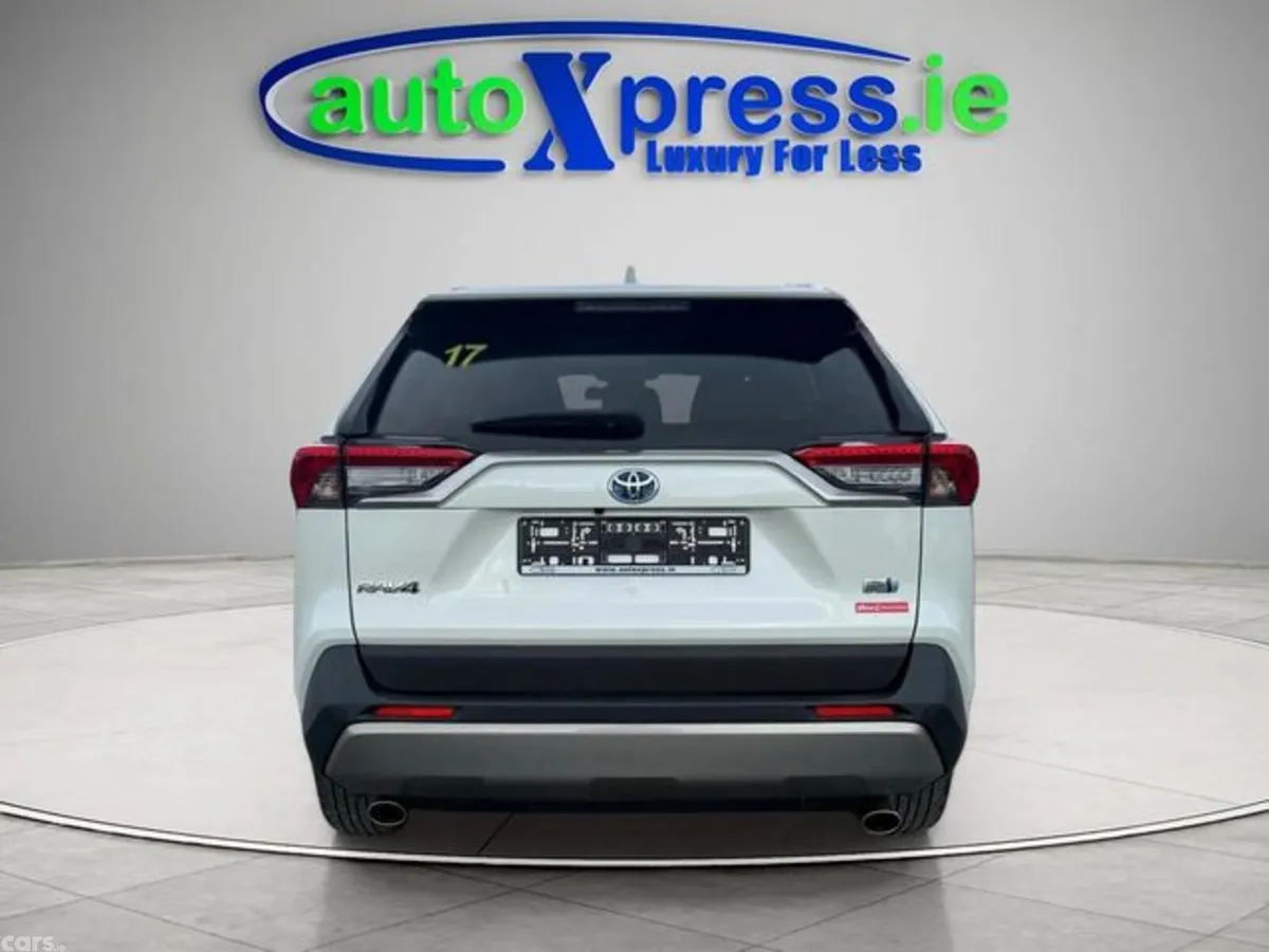 Toyota RAV4 SUV, Petrol Hybrid, 2022, White