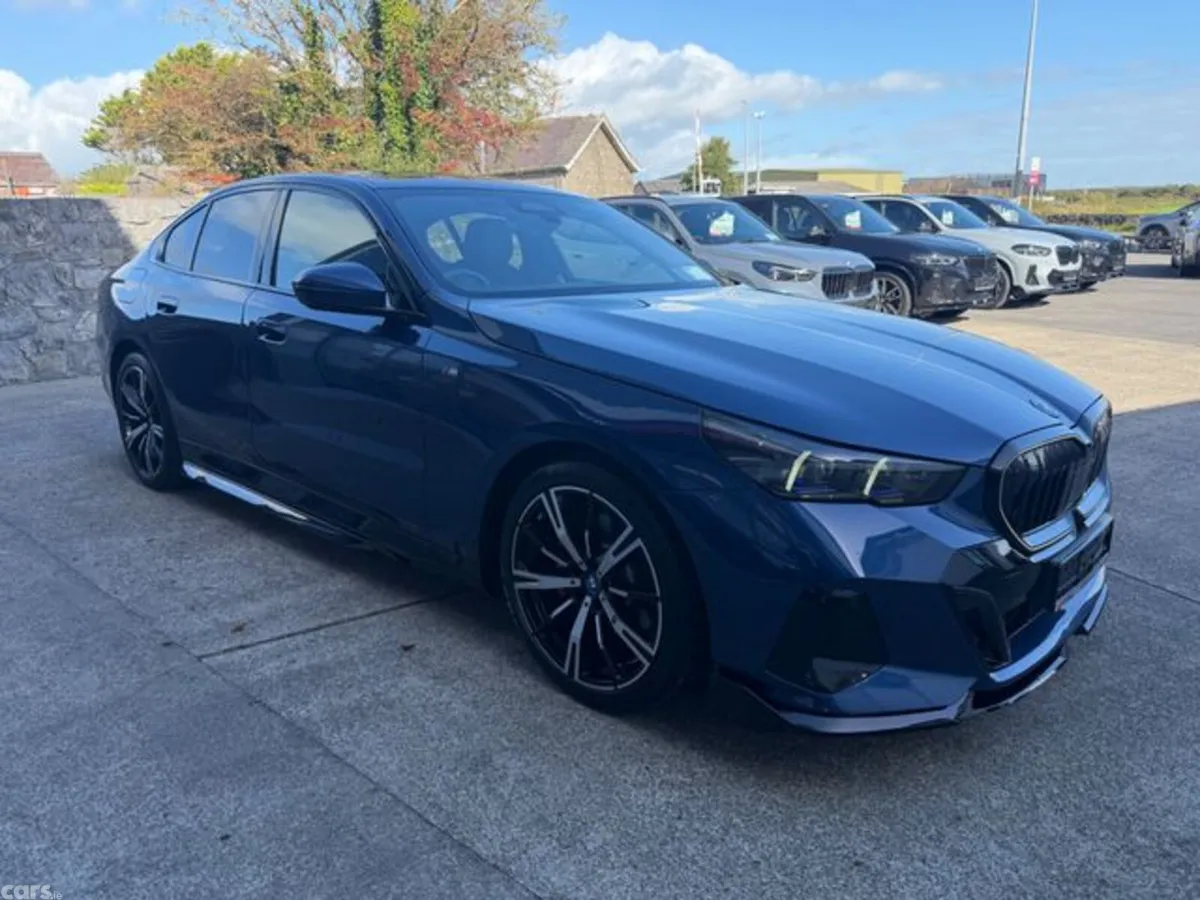 BMW 5-Series Saloon, Petrol Plug-in Hybrid, 2024, Blue