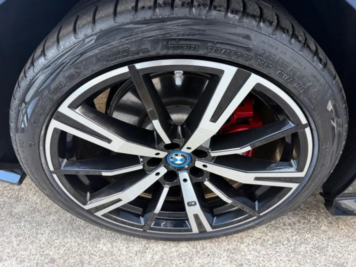 BMW 5-Series Saloon, Petrol Plug-in Hybrid, 2024, Blue