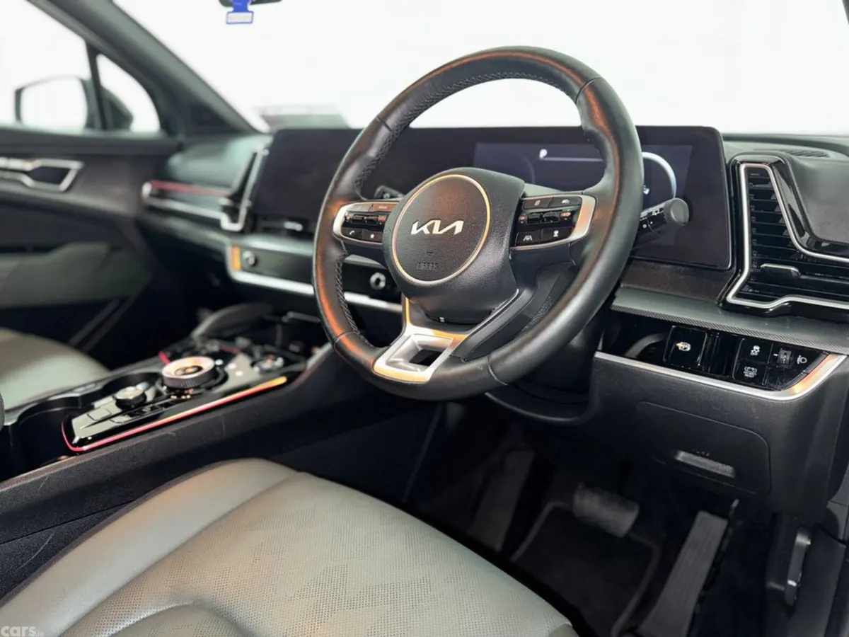Kia Sportage MPV, Petrol Hybrid, 2024, Black