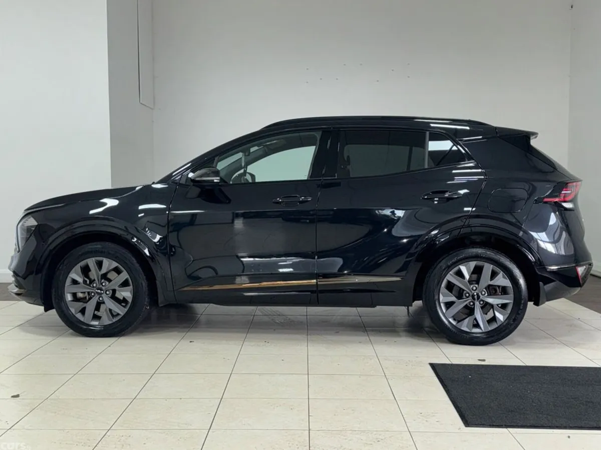 Kia Sportage MPV, Petrol Hybrid, 2024, Black