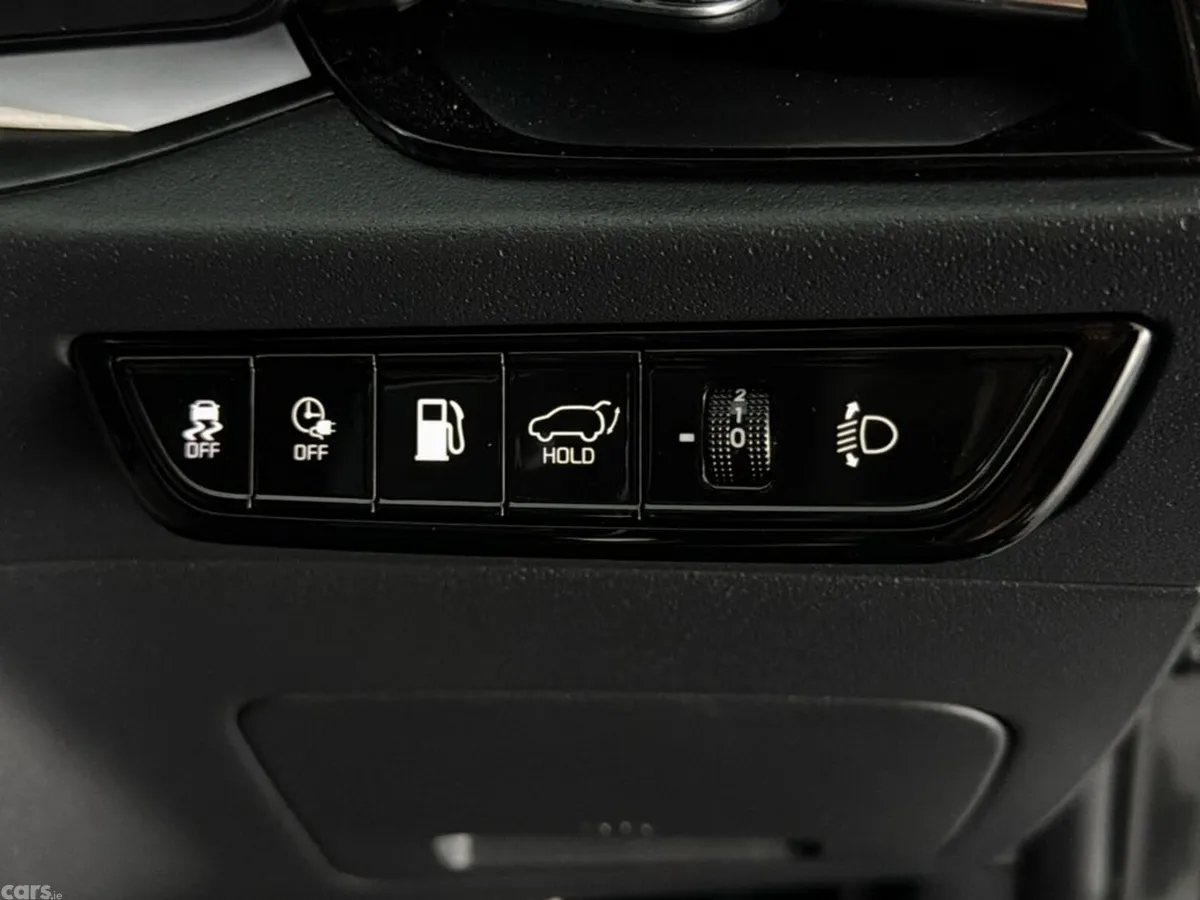 Kia Niro Hatchback, Petrol Plug-in Hybrid, 2023, Grey