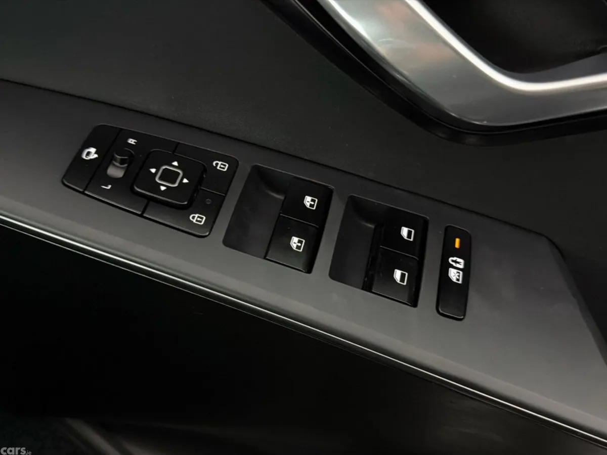 Kia Niro Hatchback, Petrol Plug-in Hybrid, 2023, Grey