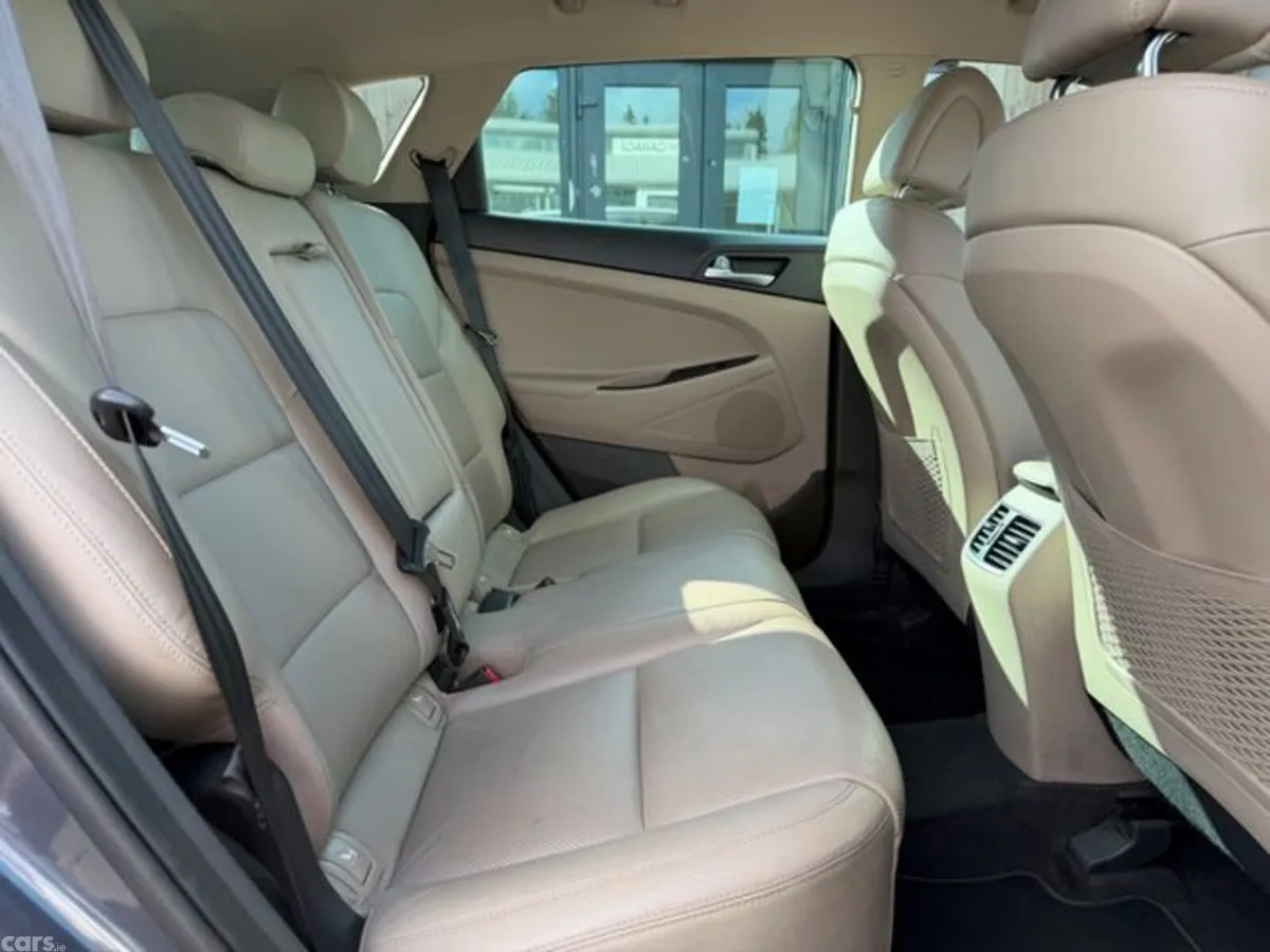 Hyundai Tucson MPV, Diesel, 2016, Grey