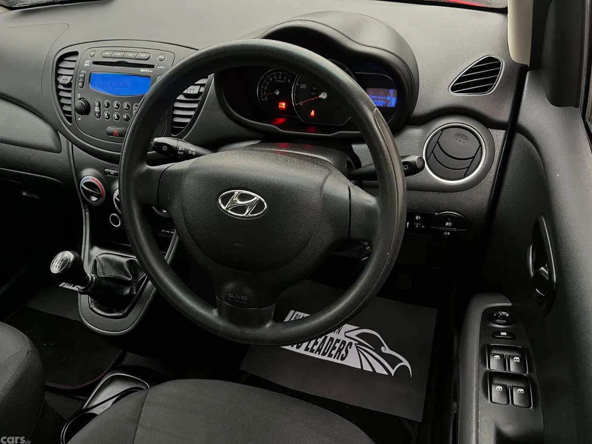 Hyundai i10 Hatchback, Petrol, 2013, Red
