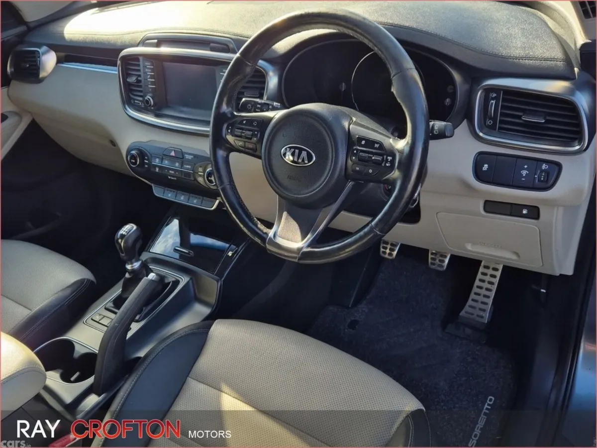 Kia Sorento SUV, Diesel, 2017, Grey