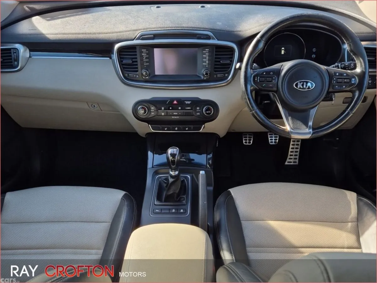 Kia Sorento SUV, Diesel, 2017, Grey