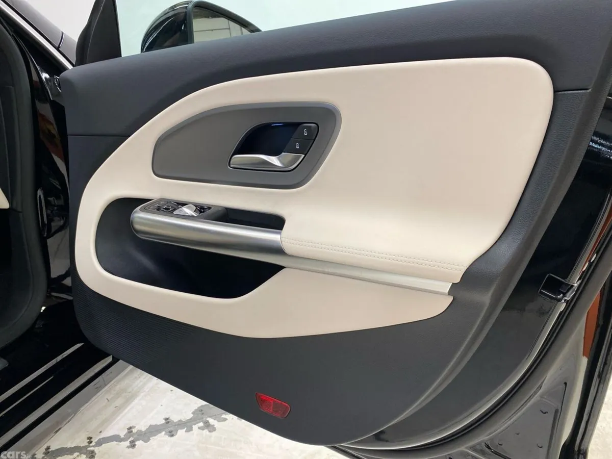 Mercedes-Benz CLA Estate, Electric, 2026, Black