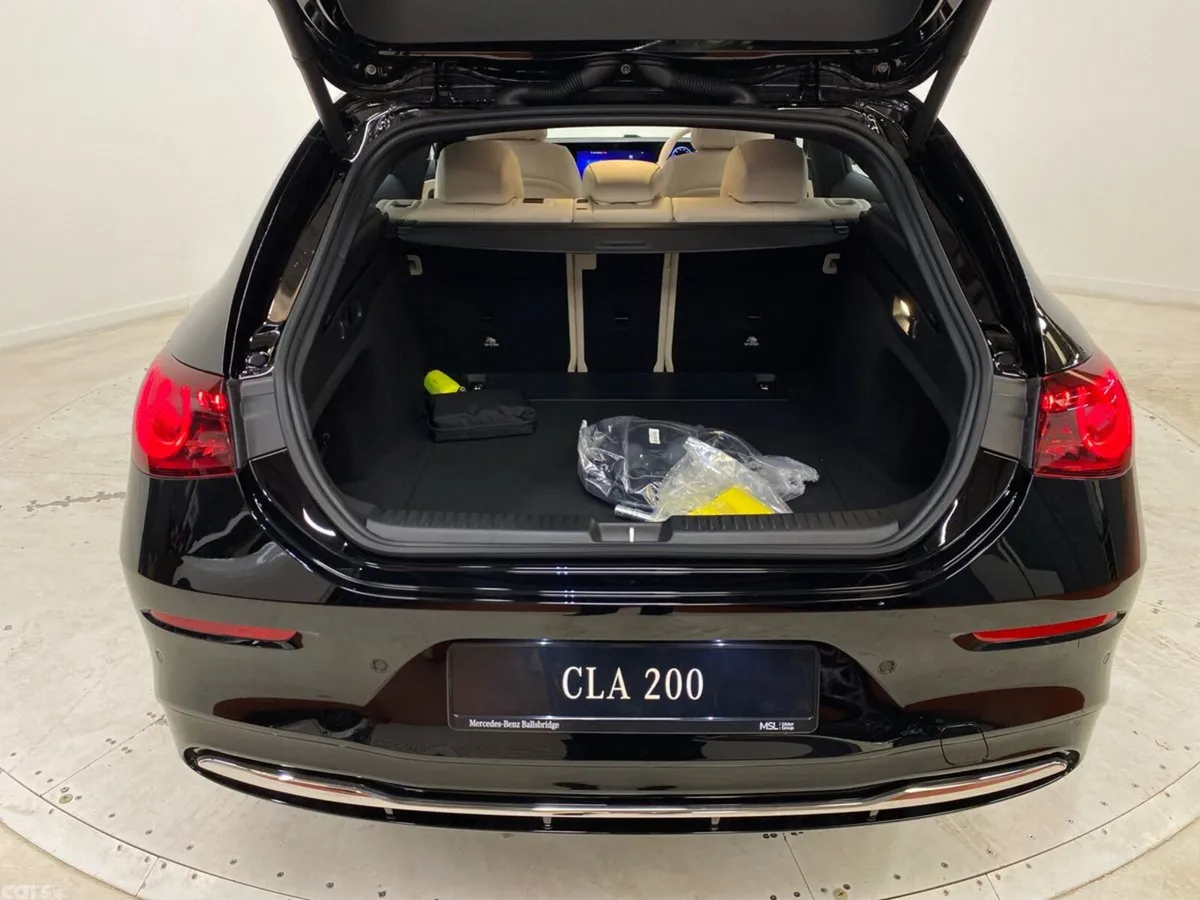 Mercedes-Benz CLA Estate, Electric, 2026, Black