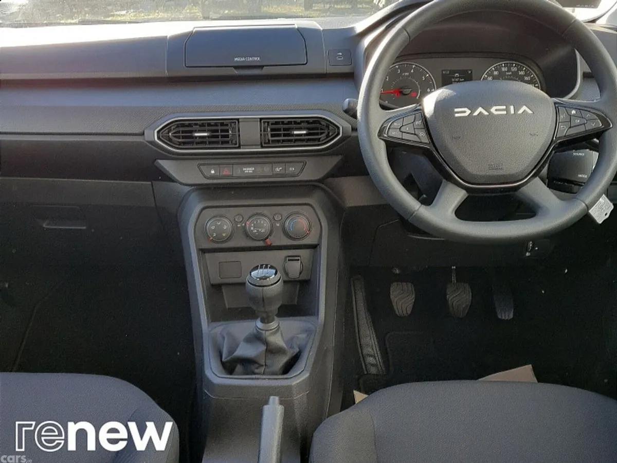 Dacia Sandero Hatchback, Petrol, 2024, Grey
