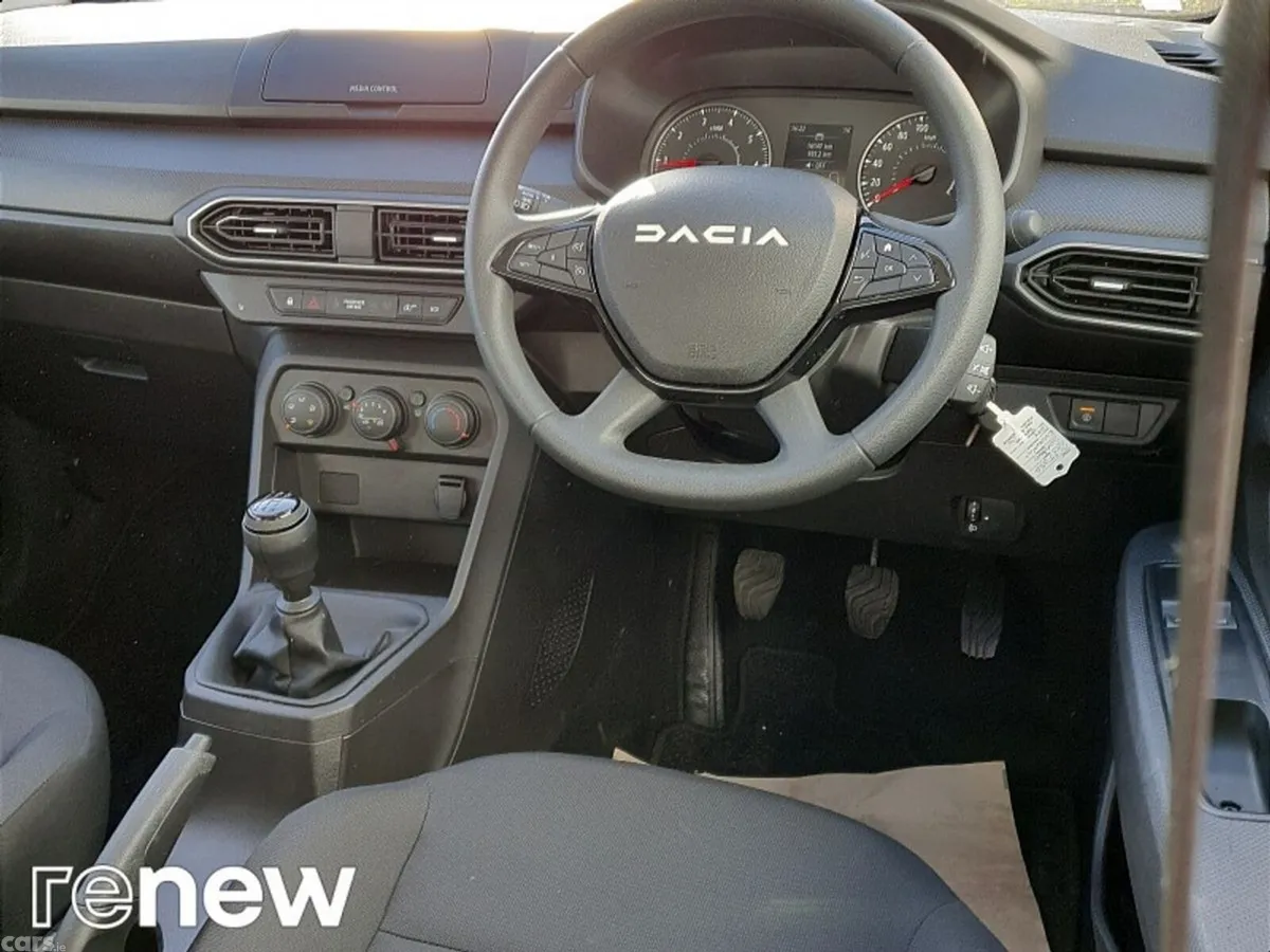 Dacia Sandero Hatchback, Petrol, 2024, Grey