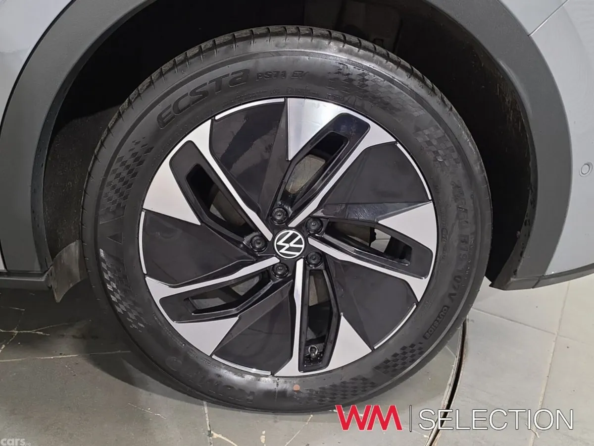 Volkswagen ID.5 Estate, Electric, 2023, Grey