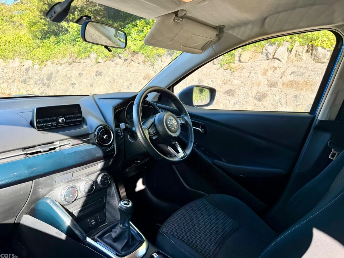 Mazda Mazda2 Hatchback, Petrol, 2017, Blue