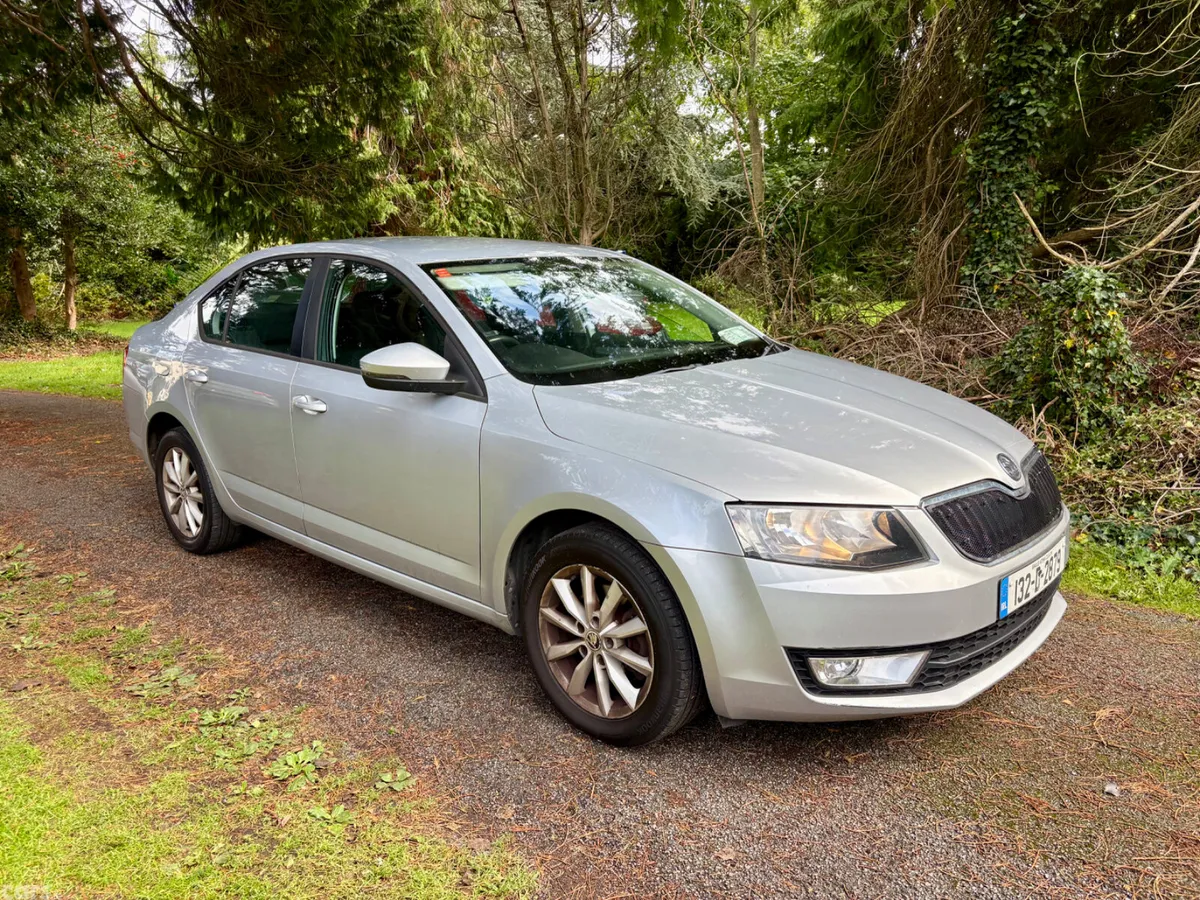 Skoda Octavia Hatchback, Diesel, 2013, Silver