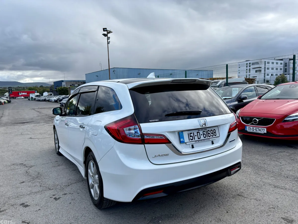 Honda Jade MPV, Petrol Hybrid, 2015, White