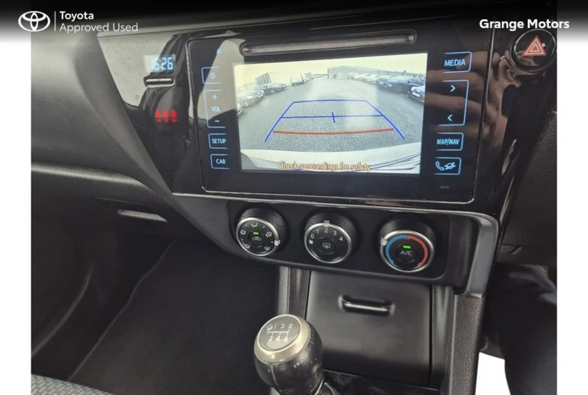 Toyota Corolla Saloon, Diesel, 2017, Grey