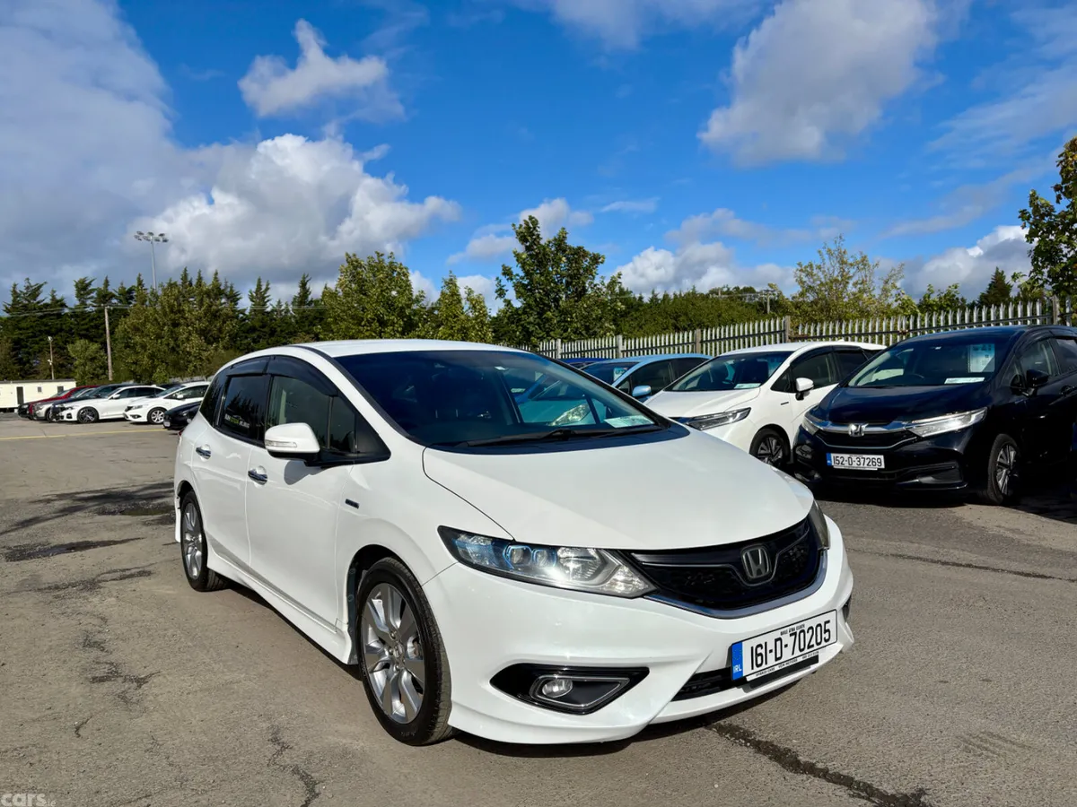 Honda Jade MPV, Petrol Hybrid, 2016, White