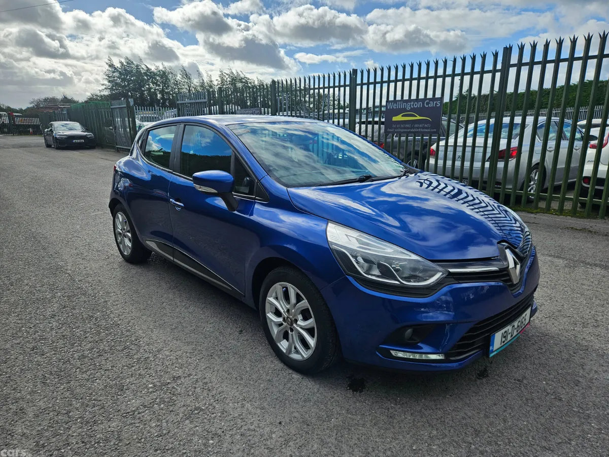 Renault Clio Hatchback, Petrol, 2019, Blue
