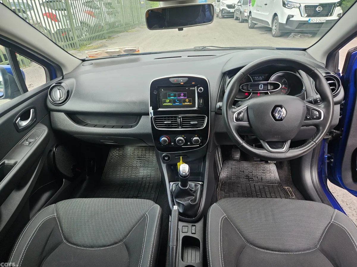 Renault Clio Hatchback, Petrol, 2019, Blue