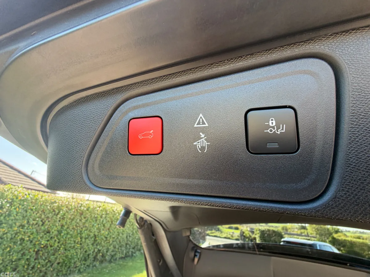 Peugeot 3008 SUV, Diesel, 2018, White