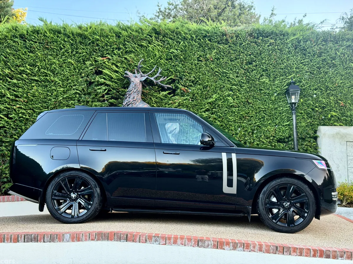 Land Rover Range Rover SUV, Petrol Plug-in Hybrid, 2025, Black