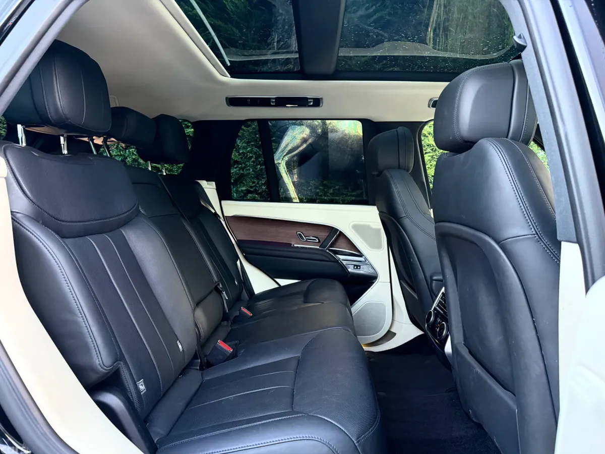 Land Rover Range Rover SUV, Petrol Plug-in Hybrid, 2025, Black