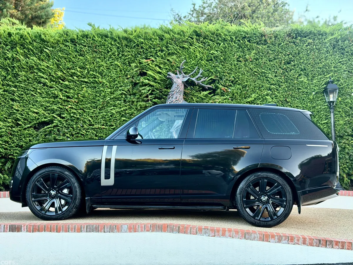 Land Rover Range Rover SUV, Petrol Plug-in Hybrid, 2025, Black